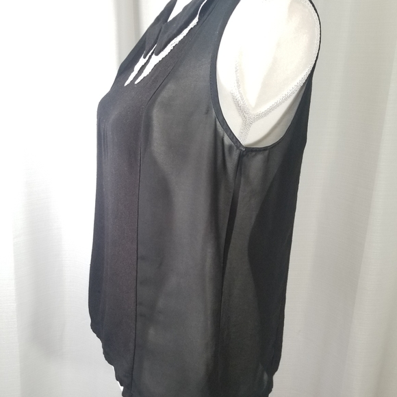 Forever 21 sleeveless collar black top. Size S - Picture 4 of 13